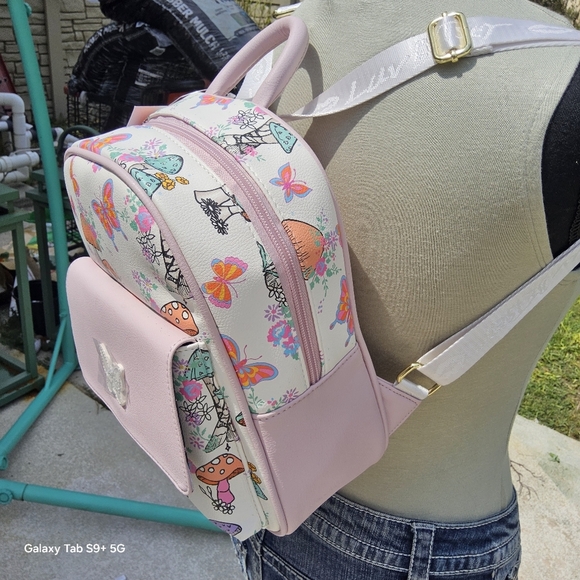 BETSEY JOHNSON LUV BETSEY BLUSH MUSHROOM/BUTTERFLY BACKPACK - Picture 5 of 6